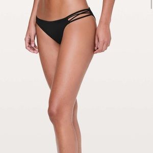 NWT Lululemon Shoreline Bikini Bottom Black 12